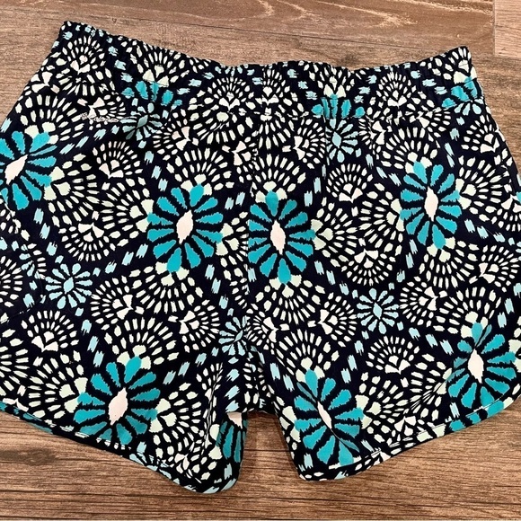 COLUMBIA Cool Coastal Shortie Shorts Womens S Omni Shade 50+ Blue Geometric NWT - Picture 2 of 8